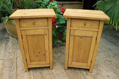 ❤️ Original Chunky Pair Old Antique Pine Bedside Cabinets/ Cupboards/ Lamp Tables ❤️