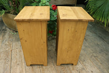 ❤️ Original Chunky Pair Old Antique Pine Bedside Cabinets/ Cupboards/ Lamp Tables ❤️