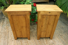 ❤️ Original Chunky Pair Old Antique Pine Bedside Cabinets/ Cupboards/ Lamp Tables ❤️