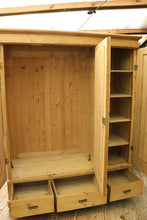 🥰 Quality! Beautiful Old/ Antique Pine Triple 'Knock Down' Combination Wardrobe 🥰