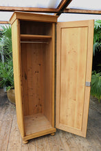 🤩 Very Tall Old Pine Cupboard - Linen/ Larder/ Housekeepers/ Wardrobe 🤩