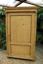 ❤️ Gorgeous Old Pine 'Housekeepers' Cupboard-Linen/ Larder/ Food/ Wardrobe ❤️