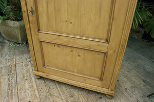 ❤️ Gorgeous Old Pine 'Housekeepers' Cupboard-Linen/ Larder/ Food/ Wardrobe ❤️
