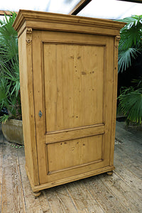 ❤️ Gorgeous Old Pine 'Housekeepers' Cupboard-Linen/ Larder/ Food/ Wardrobe ❤️