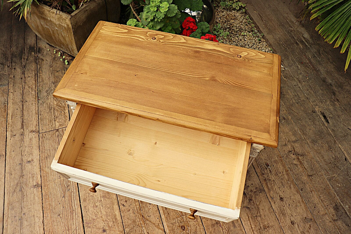 💖 Quality Old Style Pine/ White Painted Chest Drawers/ Bedside/ Sideboard