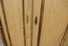 ❤️ Old Pine Wardrobe/ 'Housekeepers' Cupboard-Linen/ Larder/ Food ❤️