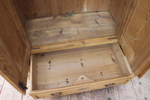 🤩 Superb! Old Pine Wardrobe/ 'Housekeepers' Cupboard-Linen/ Larder/ Food 🤩