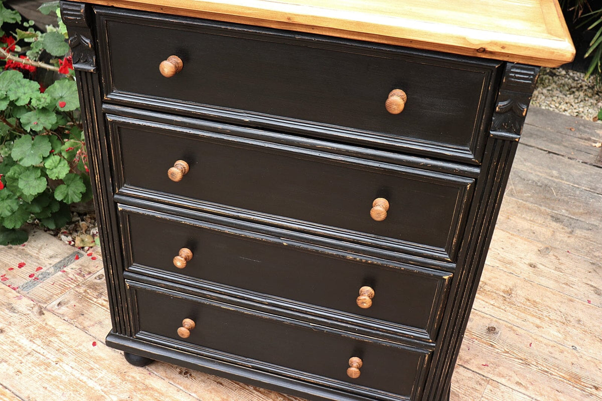 😍 Lovely! Old Style Pine/Black Painted Chest Drawers/ Bedside/ Sideboard 😍