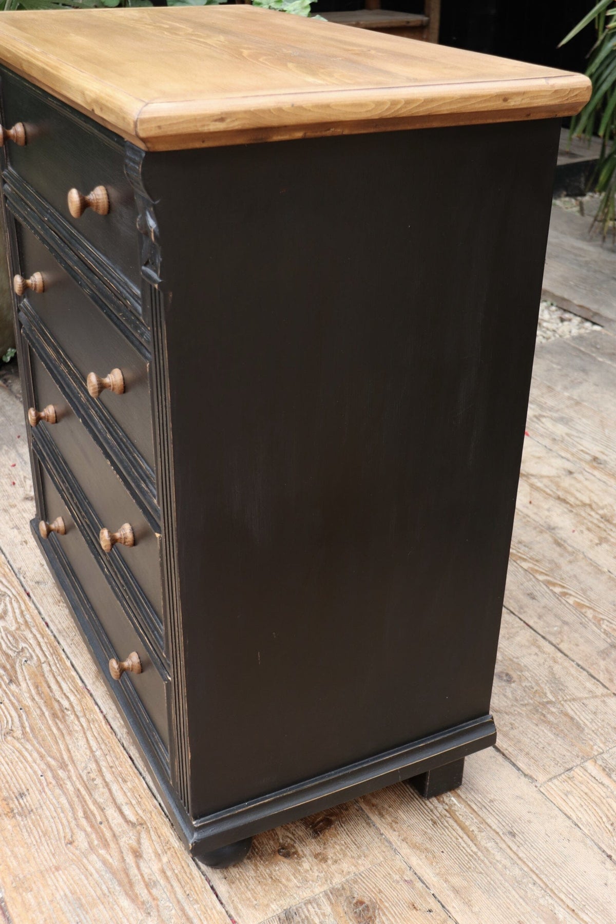 😍 Lovely! Old Style Pine/Black Painted Chest Drawers/ Bedside/ Sideboard 😍