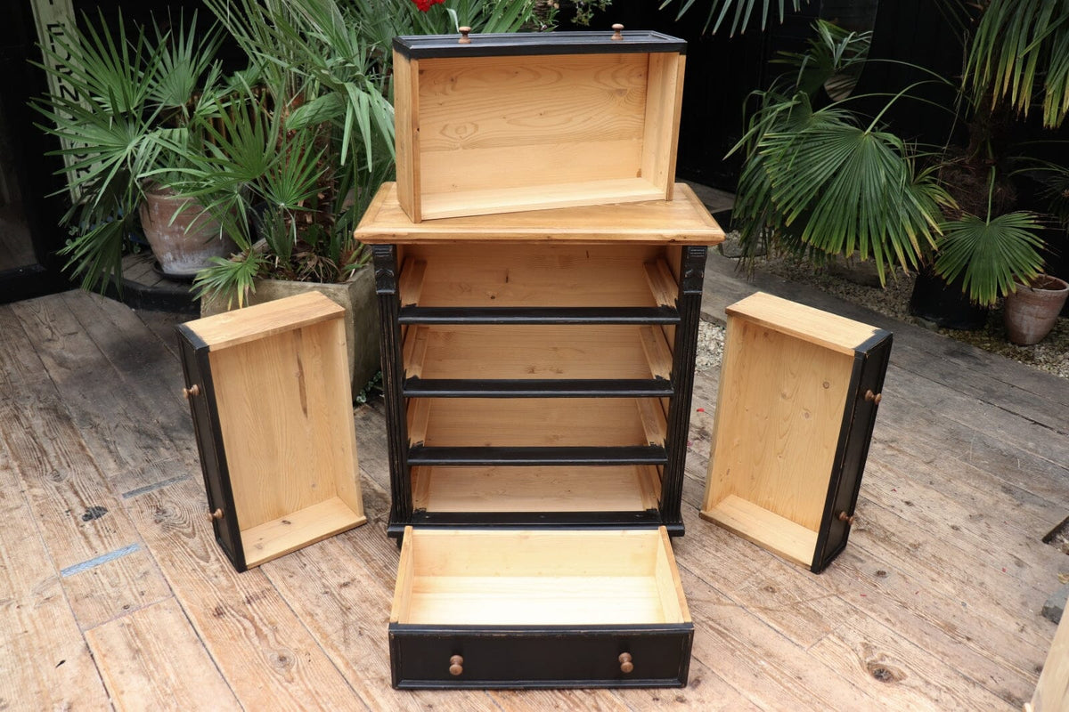 😍 Lovely! Old Style Pine/Black Painted Chest Drawers/ Bedside/ Sideboard 😍