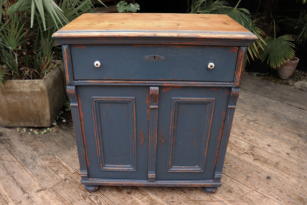 💕 Beautiful Old 19thC Pine/ Blue Painted Cupboard/ Dresser Base/ Sideboard 💕