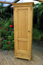😍Fab! Old Pine Tall Cupboard/ Linen/ Larder/ Housekeepers/ Wardrobe 😍
