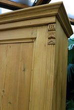 😍Fab! Old Pine Tall Cupboard/ Linen/ Larder/ Housekeepers/ Wardrobe 😍