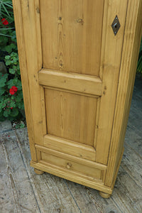 😍Fab! Old Pine Tall Cupboard/ Linen/ Larder/ Housekeepers/ Wardrobe 😍