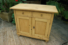 🥰 Superb! Rustic Old Pine Dresser Base/ Sideboard/TV Stand/ Vanity 🥰