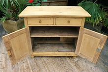 🥰 Superb! Rustic Old Pine Dresser Base/ Sideboard/TV Stand/ Vanity 🥰
