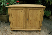 ❤️ WOW! Big! Old Pine Dresser Base/ Cupboard/ Sideboard/ TV Stand 😍