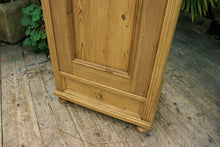 😍 Fab! Old Pine Tall Cupboard/ Linen/ Larder/ Food/ Housekeepers/ Wardrobe 😍
