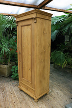 😍 Fab! Old Pine Tall Cupboard/ Linen/ Larder/ Food/ Housekeepers/ Wardrobe 😍