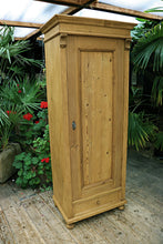 😍 Fab! Old Pine Tall Cupboard/ Linen/ Larder/ Food/ Housekeepers/ Wardrobe 😍