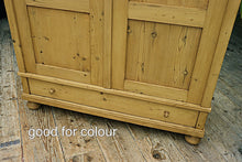 🤩 WOW! Quality! Large Old Pine Double Knock Down/ Sectional Wardrobe 🤩
