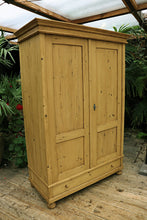 🤩 WOW! Quality! Large Old Pine Double Knock Down/ Sectional Wardrobe 🤩
