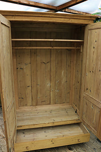 🤩 WOW! Quality! Large Old Pine Double Knock Down/ Sectional Wardrobe 🤩