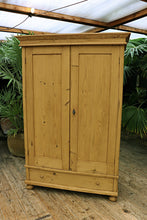 ❤️ Lovely! Large Old Pine Double Knock Down/ Sectional Wardrobe ❤️