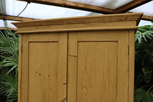 ❤️ Lovely! Large Old Pine Double Knock Down/ Sectional Wardrobe ❤️