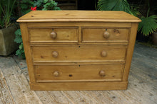 🥰 Fab Old Victorian Pine Chest of Four Drawers/ Sideboard 🥰