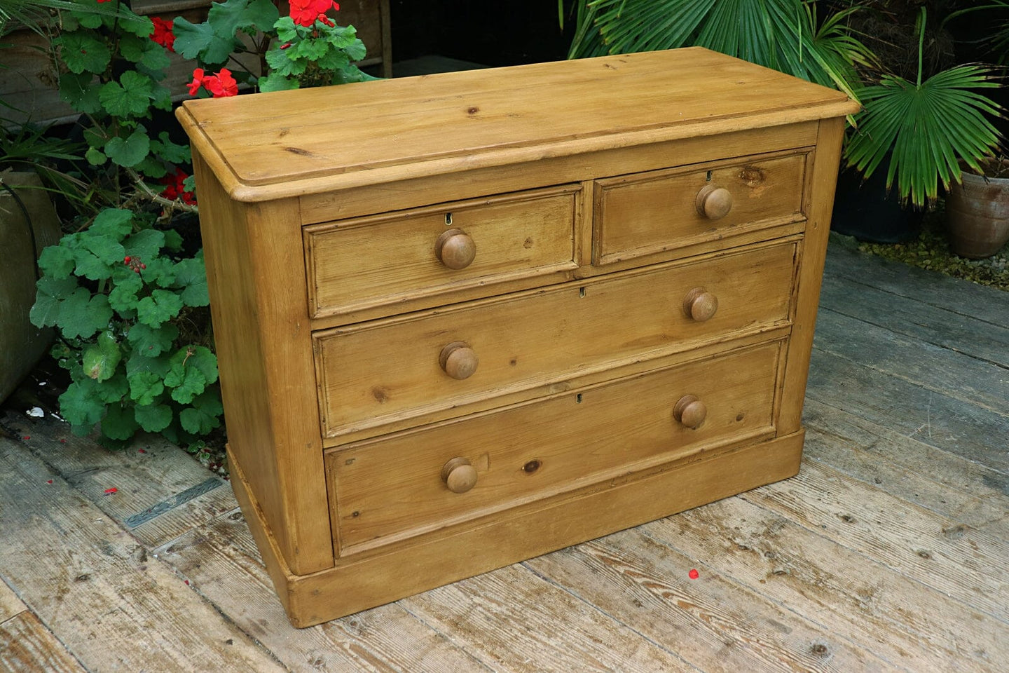 🥰 Fab Old Victorian Pine Chest of Four Drawers/ Sideboard 🥰