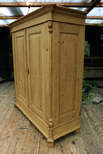 💖 BIG! Quality Old Victorian Pine Double Rail Option Knock Down Wardrobe 💖