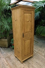 😍 Superb Old Pine Tall Slim Cupboard-Linen/ Larder/ Housekeeping/ Bathroom  😍