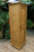 😍 Superb Old Pine Tall Slim Cupboard-Linen/ Larder/ Housekeeping/ Bathroom  😍