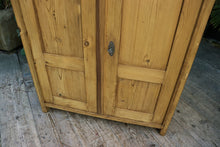 🤩 Tall Old Pine Dresser Base/ Sideboard/ Cupboard/ Wardrobe (yes, really!) 🤩