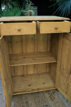 🤩 Tall Old Pine Dresser Base/ Sideboard/ Cupboard/ Wardrobe (yes, really!) 🤩