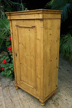 💖 Gorgeous! Old Pine One Door Victorian Cupboard - Linen/ Larder/ Food 💖