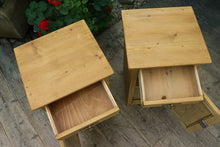 💖 Original Pair Old Pine Lockable! Bedside Cabinets/ Cupboards/ Lamp Tables 💖
