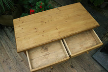 💕 Fab & Chunky Old Pine Dresser Base/ Sideboard/ TV Stand 💕