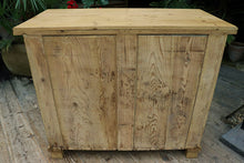 💕 Fab & Chunky Old Pine Dresser Base/ Sideboard/ TV Stand 💕
