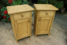 🥰 Fab! Original Pair Old Pine Bedside Cabinets/Cupboards/Lamp Tables 🥰