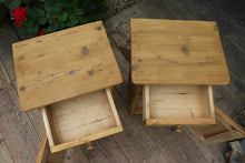 🥰 Fab! Original Pair Old Pine Bedside Cabinets/Cupboards/Lamp Tables 🥰
