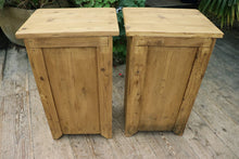 🥰 Fab! Original Pair Old Pine Bedside Cabinets/Cupboards/Lamp Tables 🥰