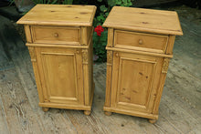🤩 Fantastic! Pair Old Style Pine Bedside Cabinets/ Cupboards/ Lamp Tables 🤩