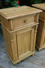 🤩 Fantastic! Pair Old Style Pine Bedside Cabinets/ Cupboards/ Lamp Tables 🤩