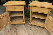 😍 Lovely! Original 'Chunky' Pair Old Antique Pine Bedside Cabinets/ Cupboards 😍