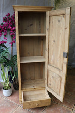 ❤️ Lovely Old Pine Cupboard/Drawers-Linen/Larder/Home Office/Bathroom ❤️