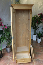 😍 Fab! Old Pine Tall Cupboard/ Linen/ Larder/ Food/ Housekeepers/ Wardrobe 😍