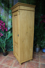 🤩 Old Pine Tall Cupboard/Linen/Larder/Food/Housekeepers/Wardrobe 🤩