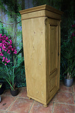 🤩 Old Pine Tall Cupboard/Linen/Larder/Food/Housekeepers/Wardrobe 🤩